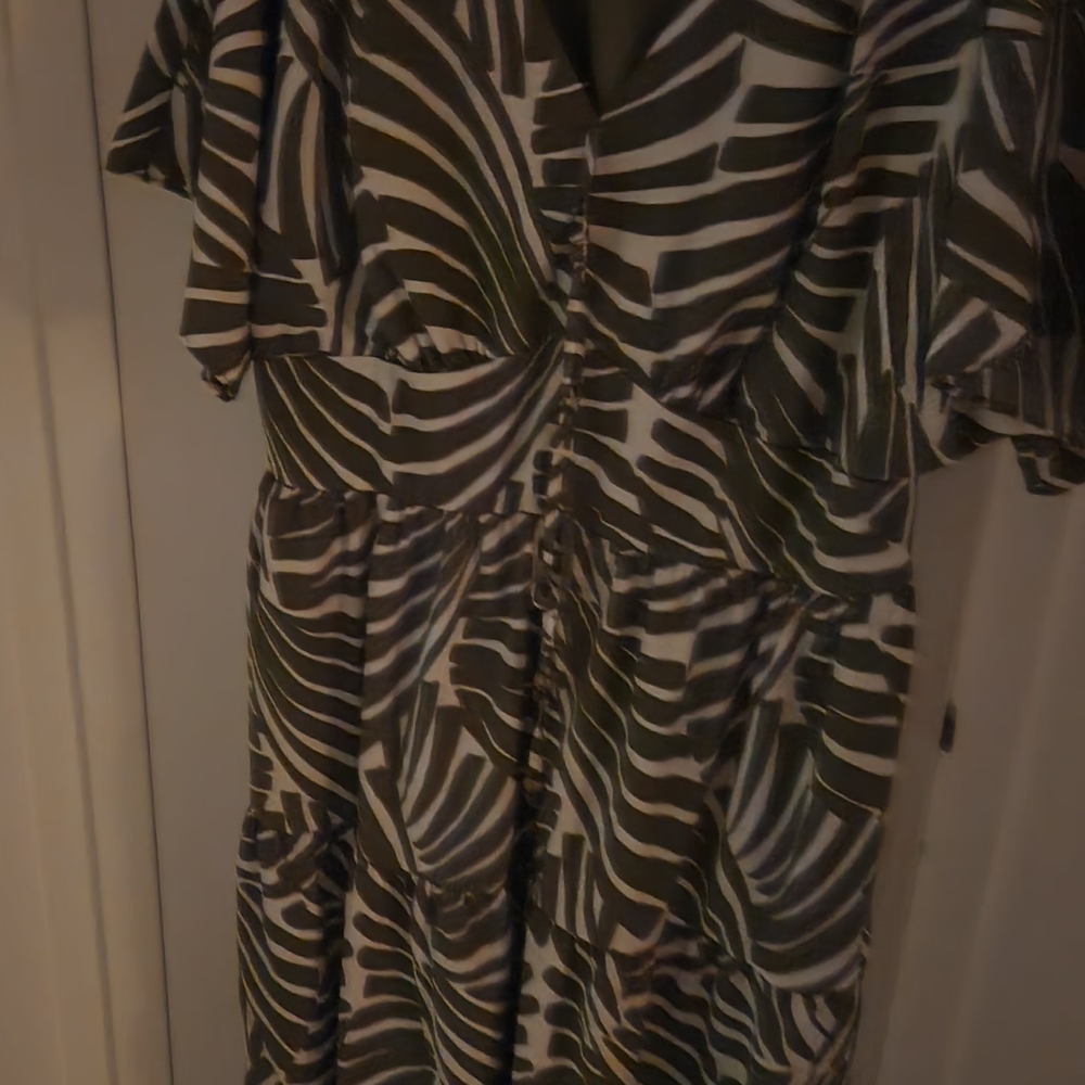 Jessica Howard Zebra Print Midi Dress